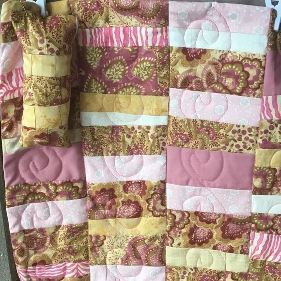 Handmade Doll Quilt  - Picture 1 of 6